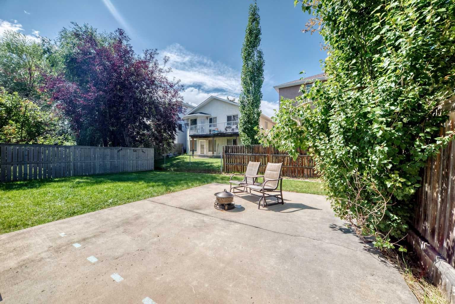 228 Arbour Ridge Way NW