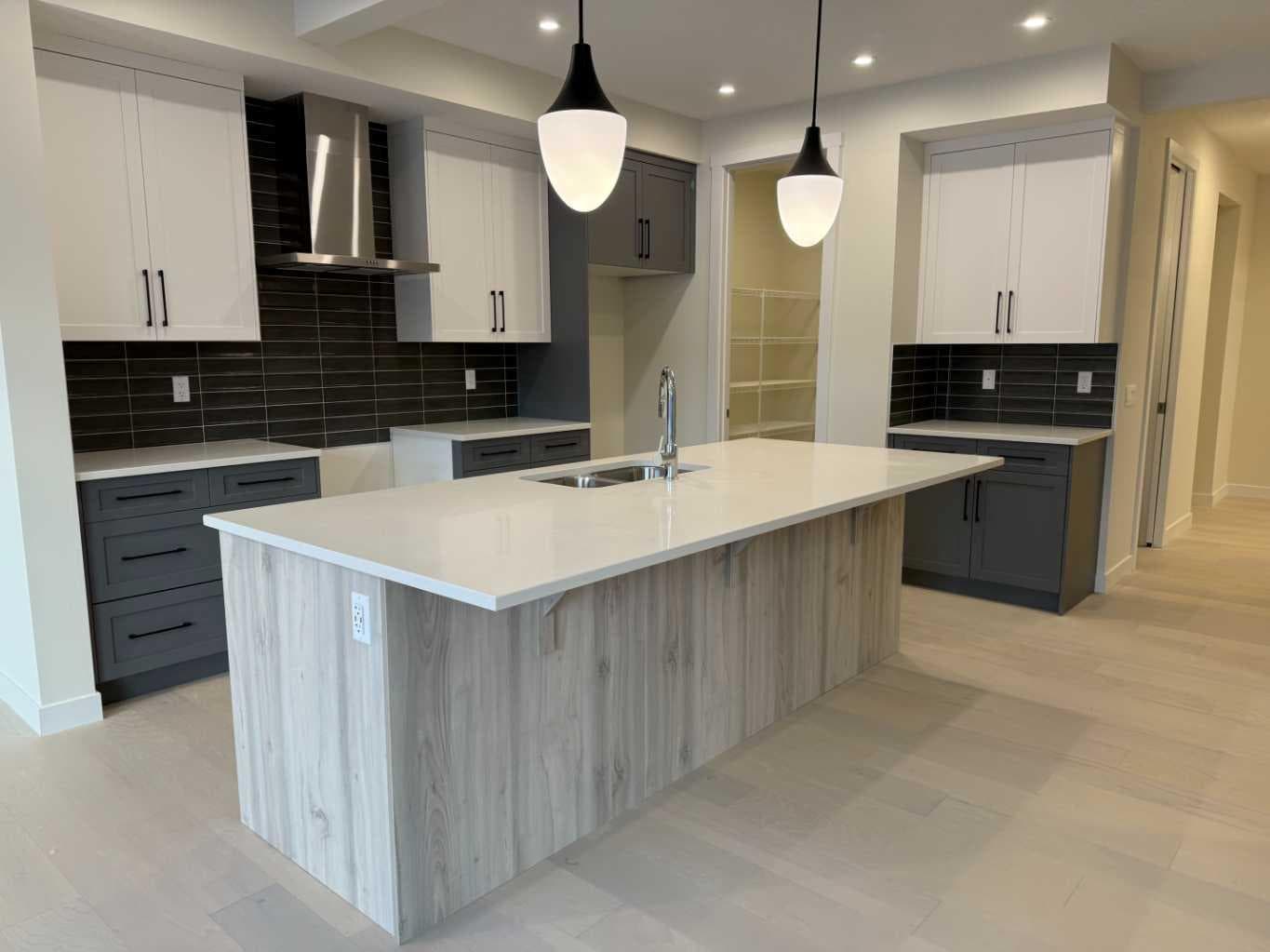 111 sundown Crescent 