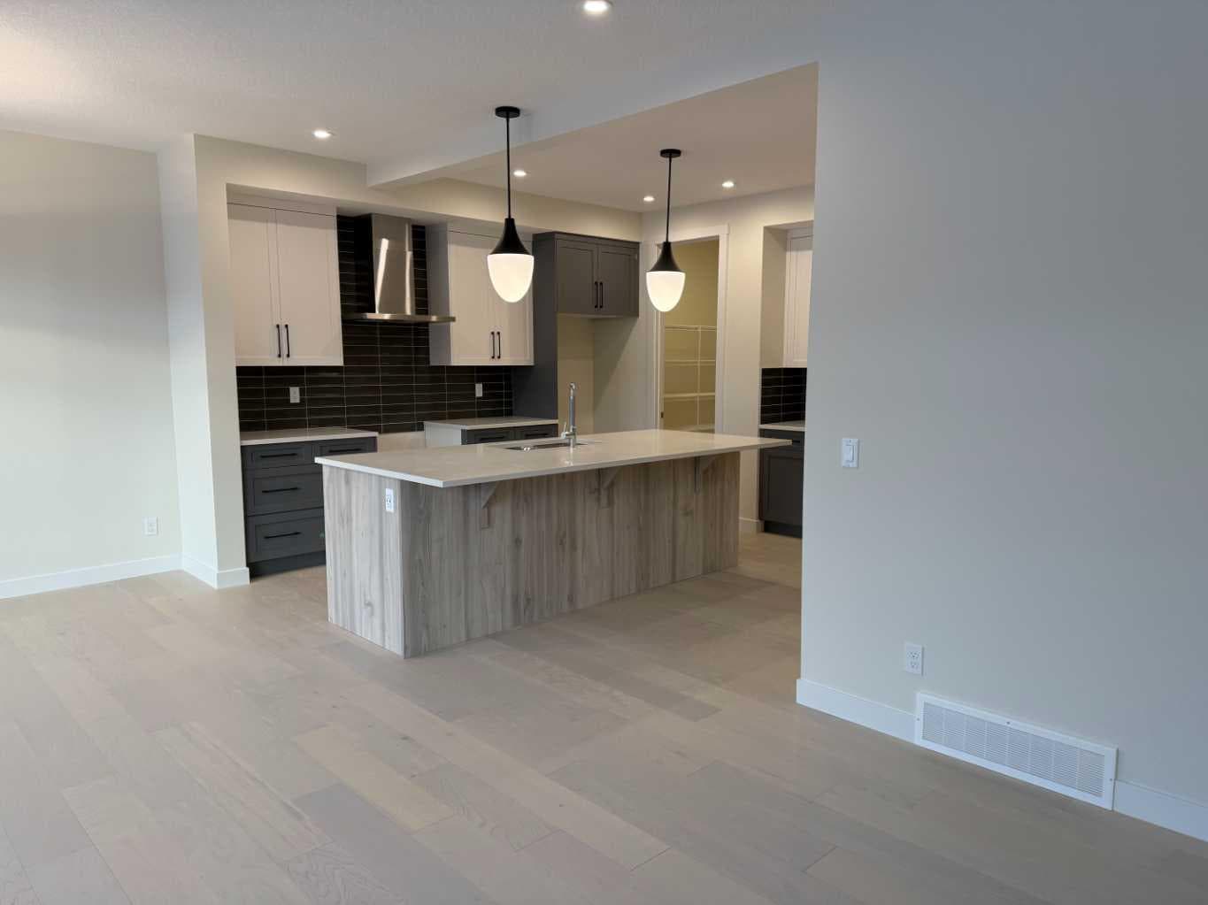 111 sundown Crescent 