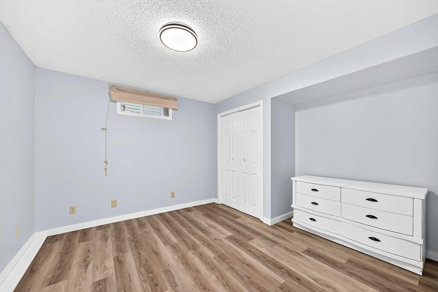 144 Riverstone Crescent SE