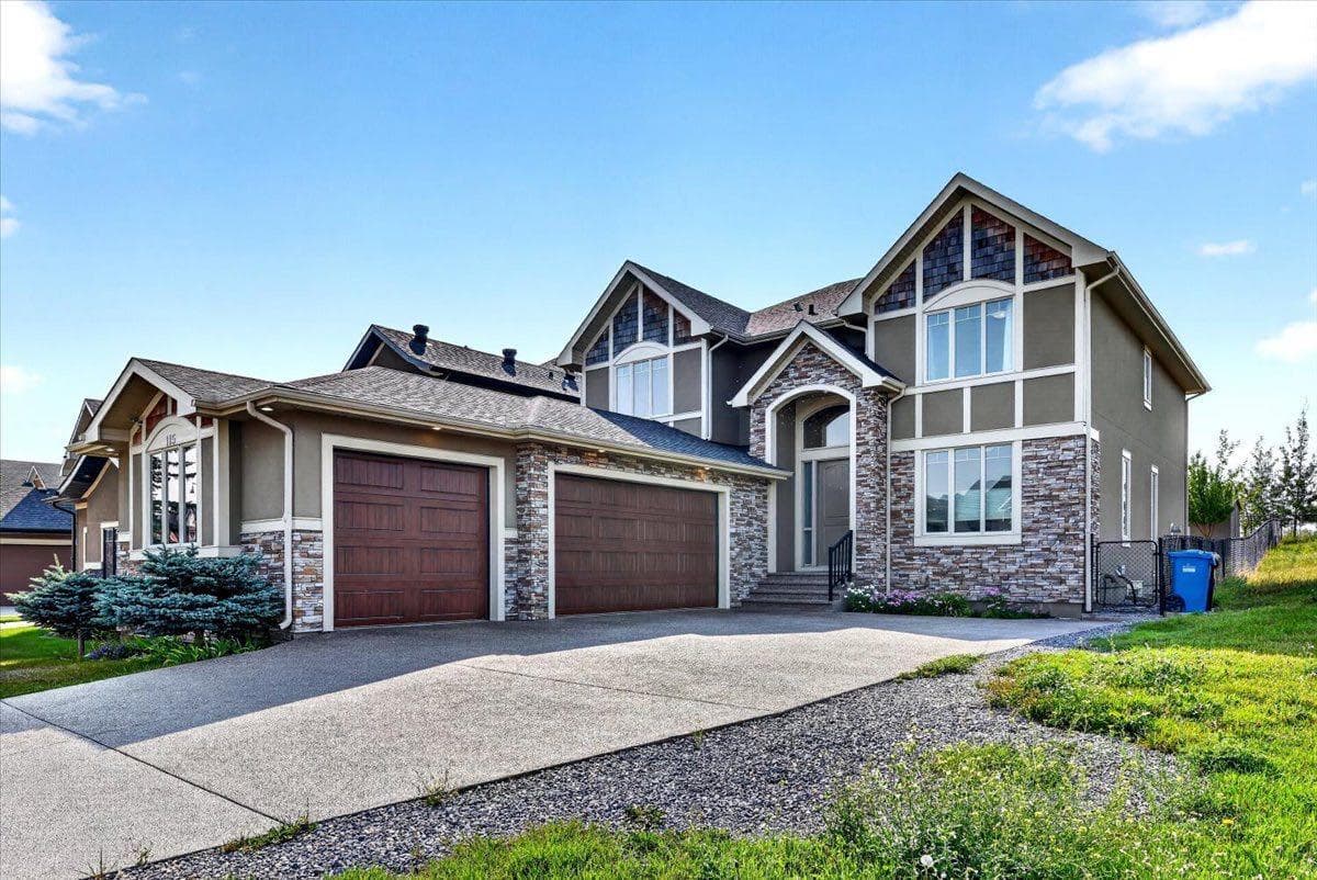 115 Coulee Way SW