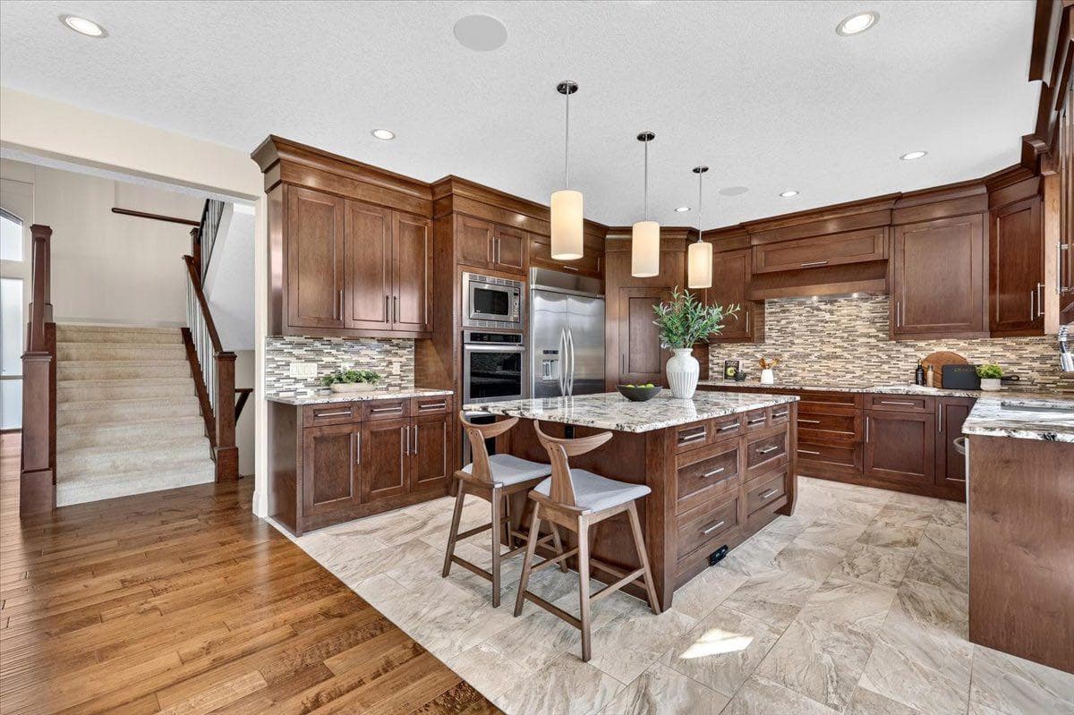 115 Coulee Way SW