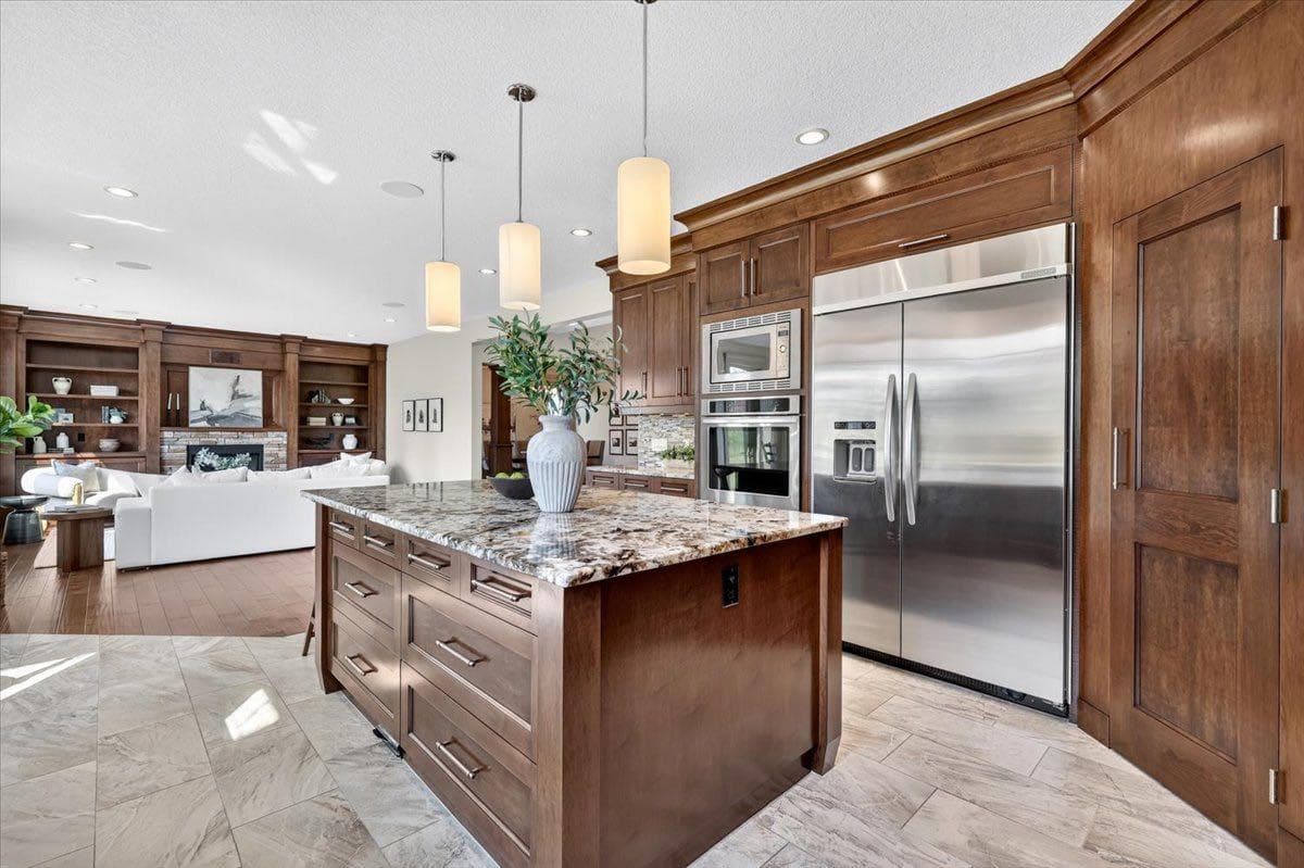115 Coulee Way SW