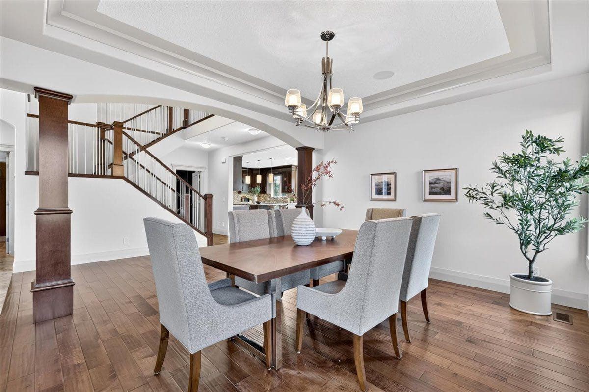 115 Coulee Way SW