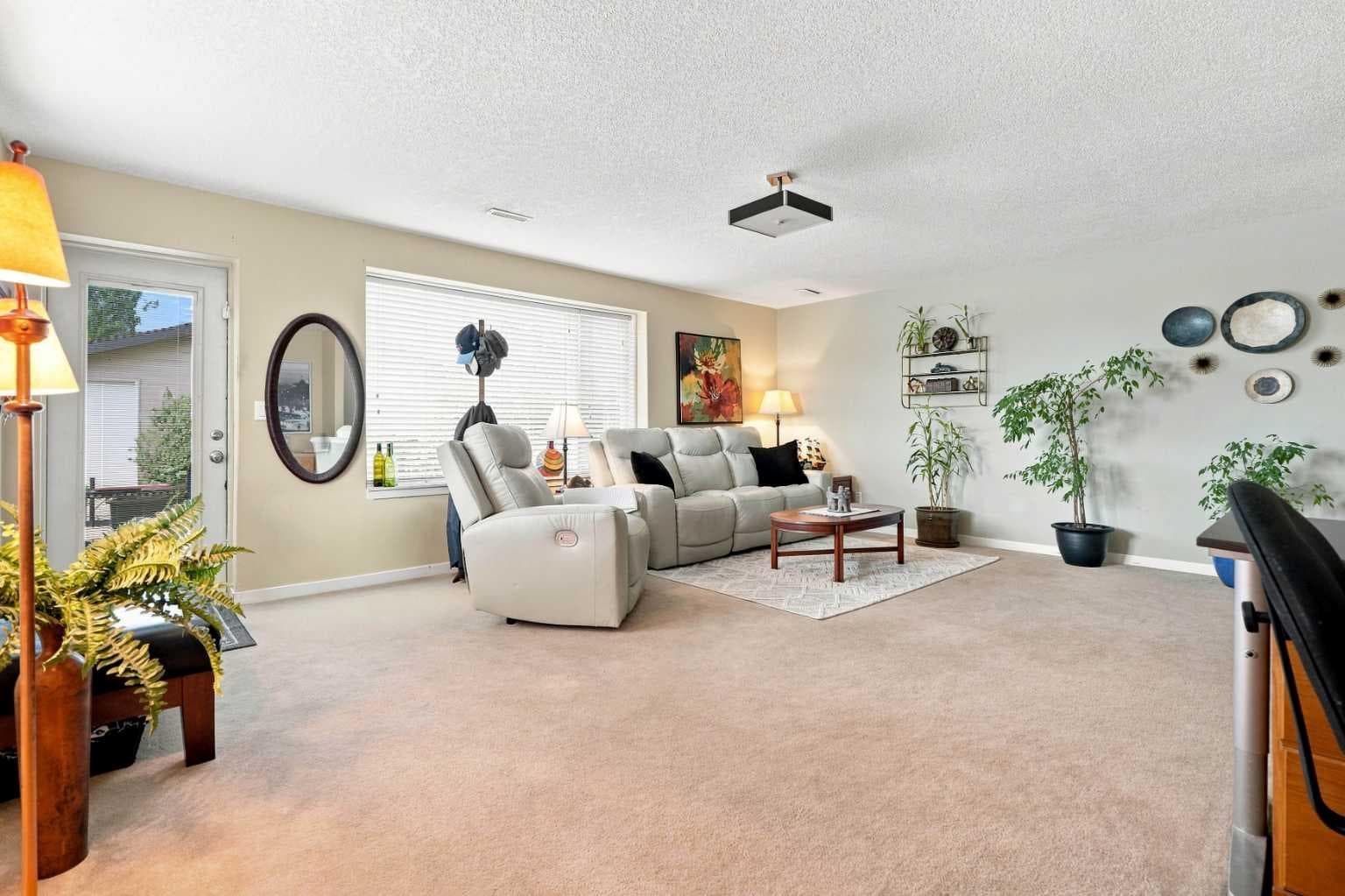 5 Cranberry Way SE