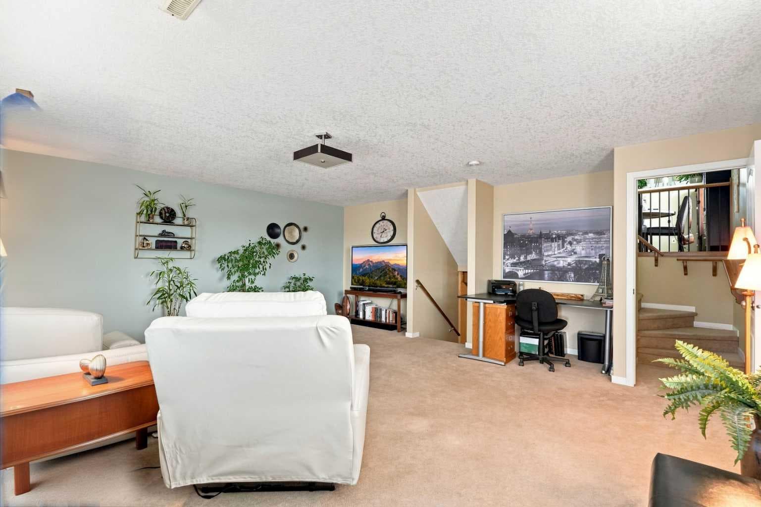 5 Cranberry Way SE