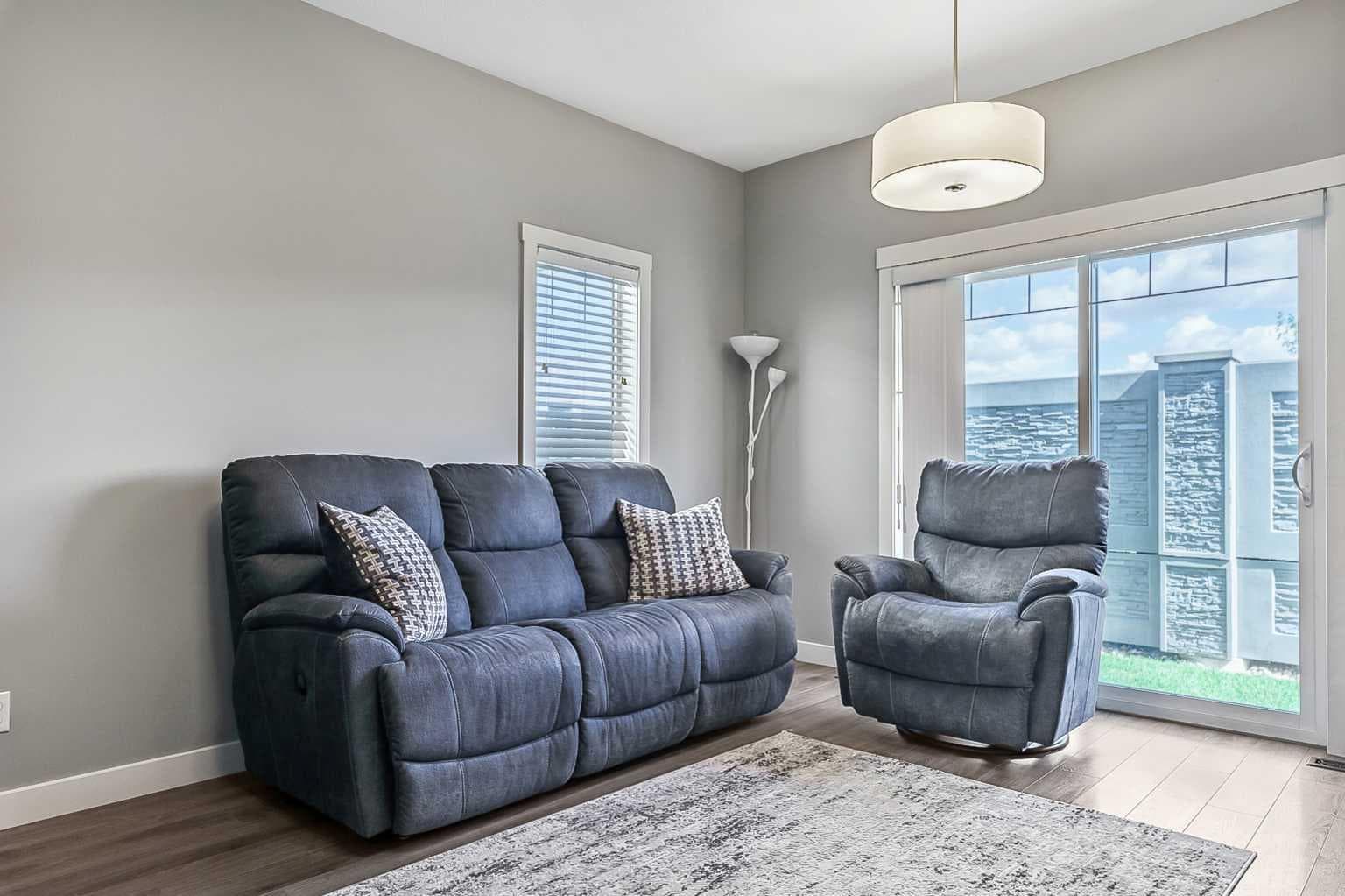652 Skyview Ranch Grove NE