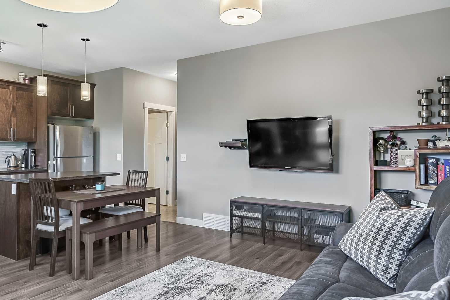 652 Skyview Ranch Grove NE