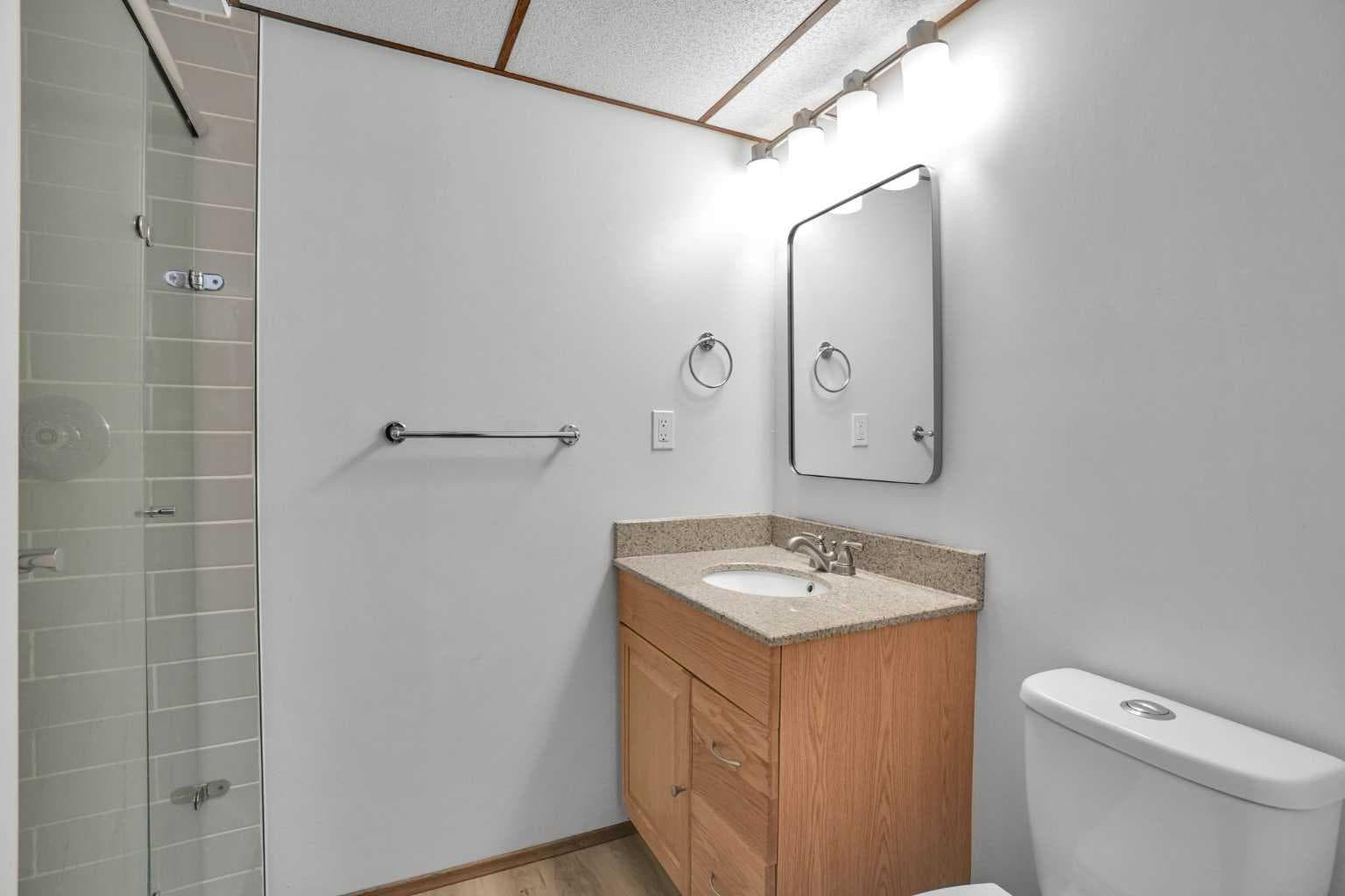 35 Queen Isabella Close SE