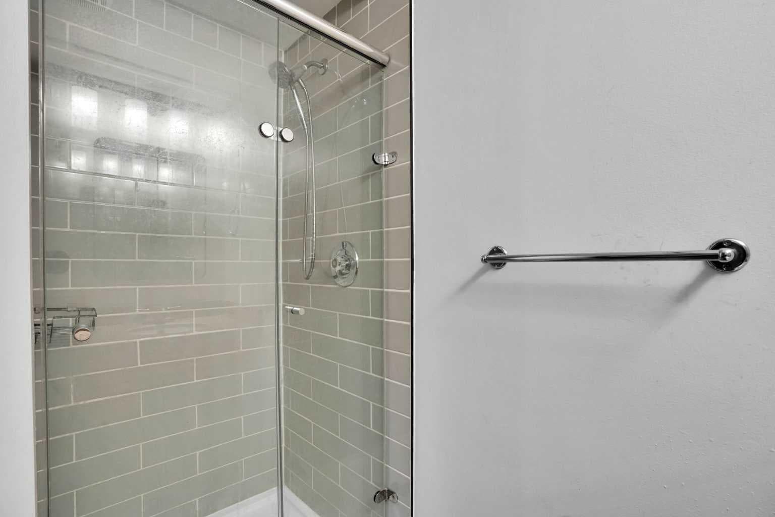 35 Queen Isabella Close SE