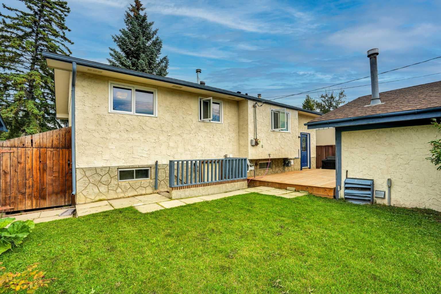 35 Queen Isabella Close SE