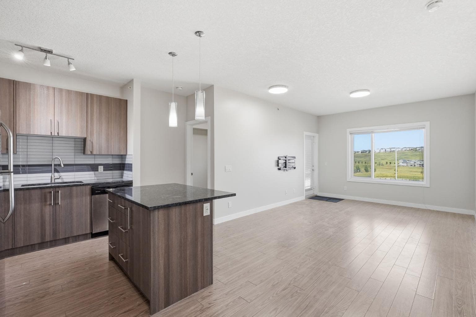 306, 4 Sage Hill Terrace NW