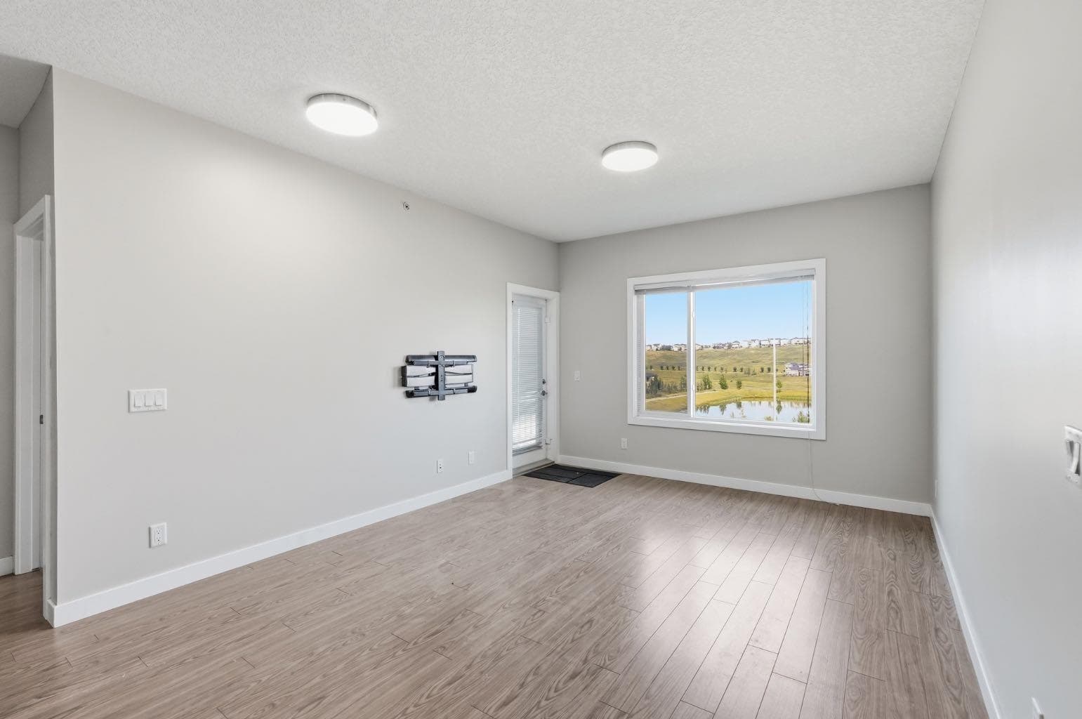 306, 4 Sage Hill Terrace NW