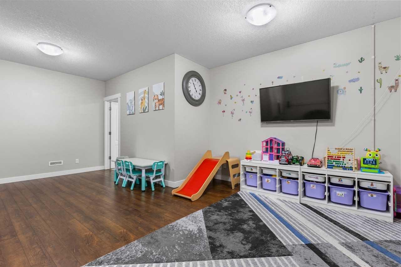 116 Kingsbury Close SE