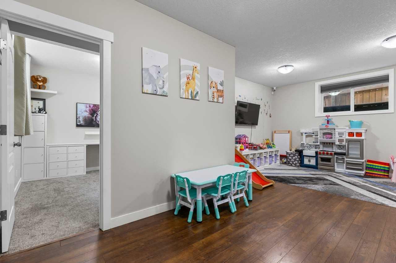 116 Kingsbury Close SE