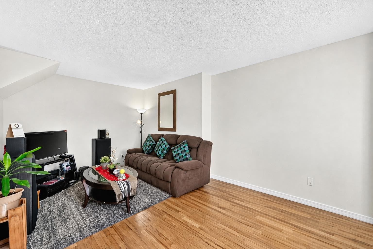 44, 4936 Dalton Drive NW