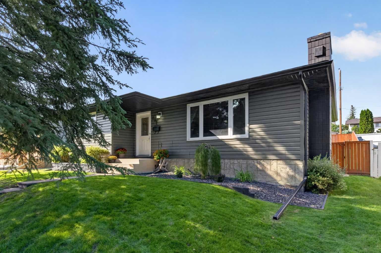 292 Silver Brook Way NW