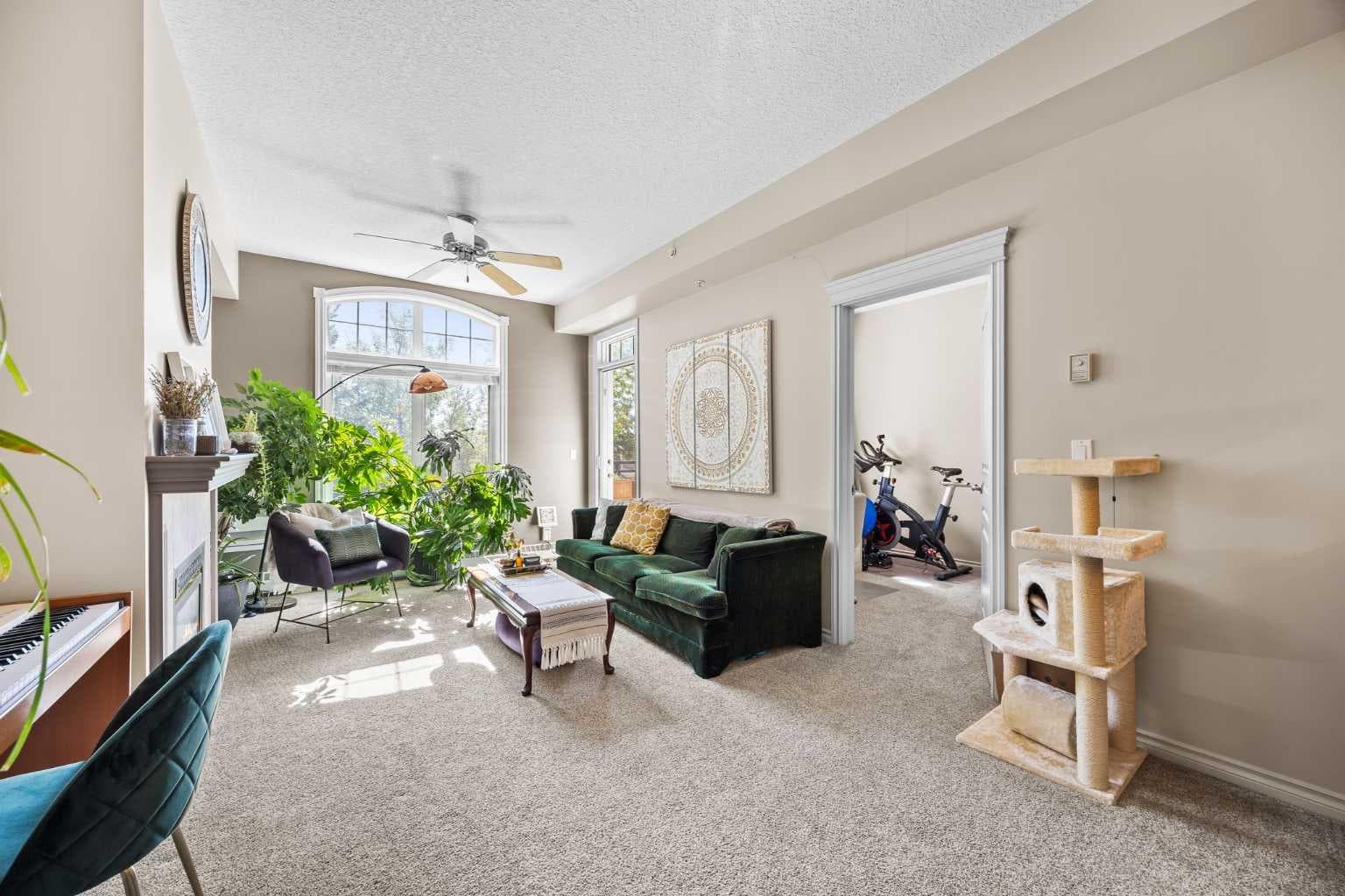 1206, 1888 Signature Park SW