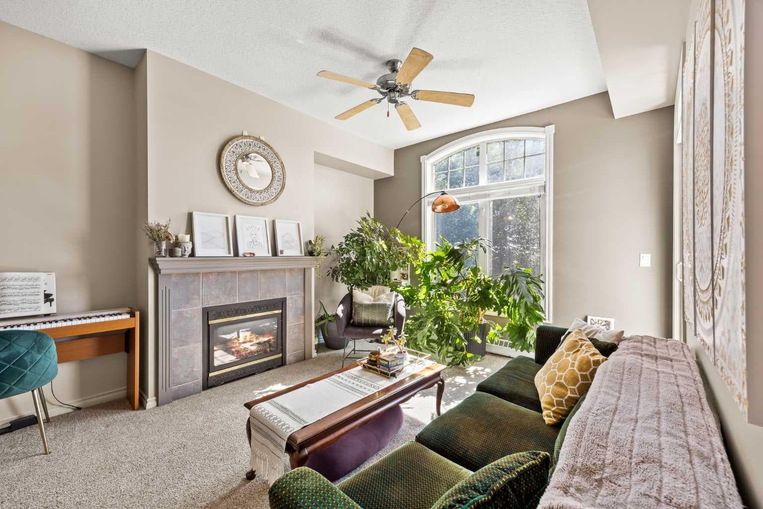 1206, 1888 Signature Park SW