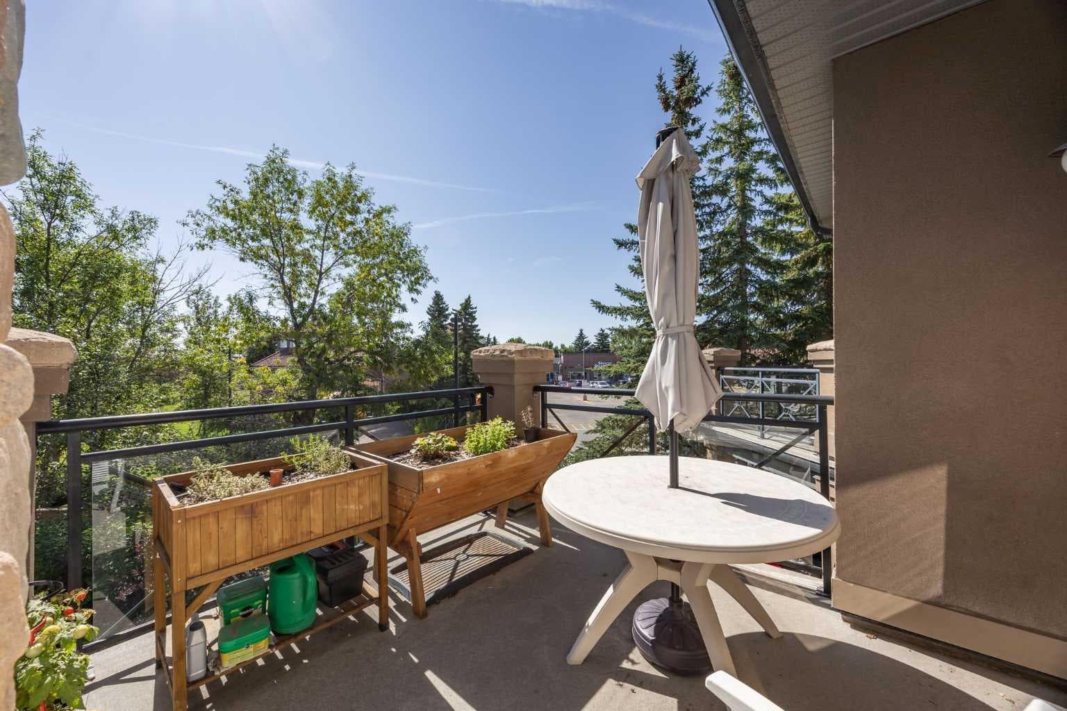1206, 1888 Signature Park SW
