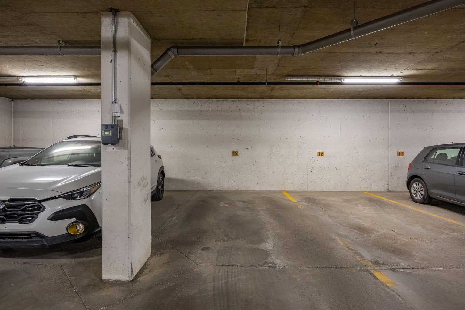 1206, 1888 Signature Park SW