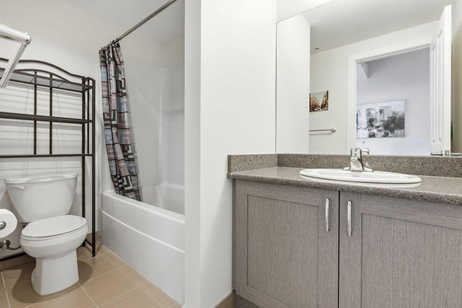 608, 30 Brentwood Common NW