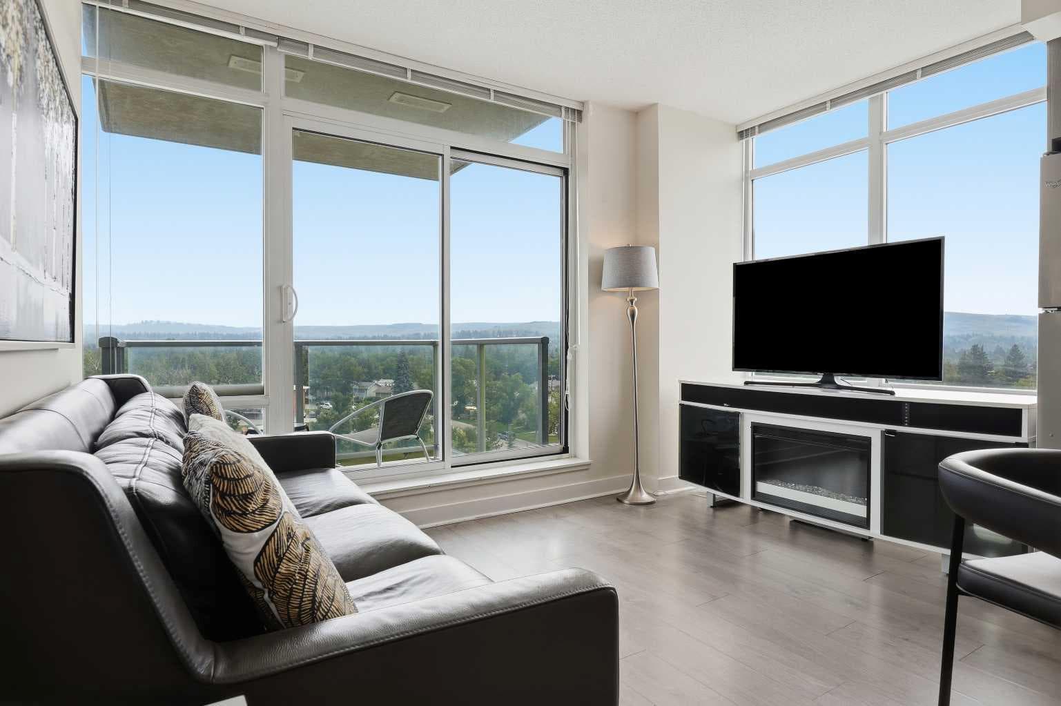 608, 30 Brentwood Common NW