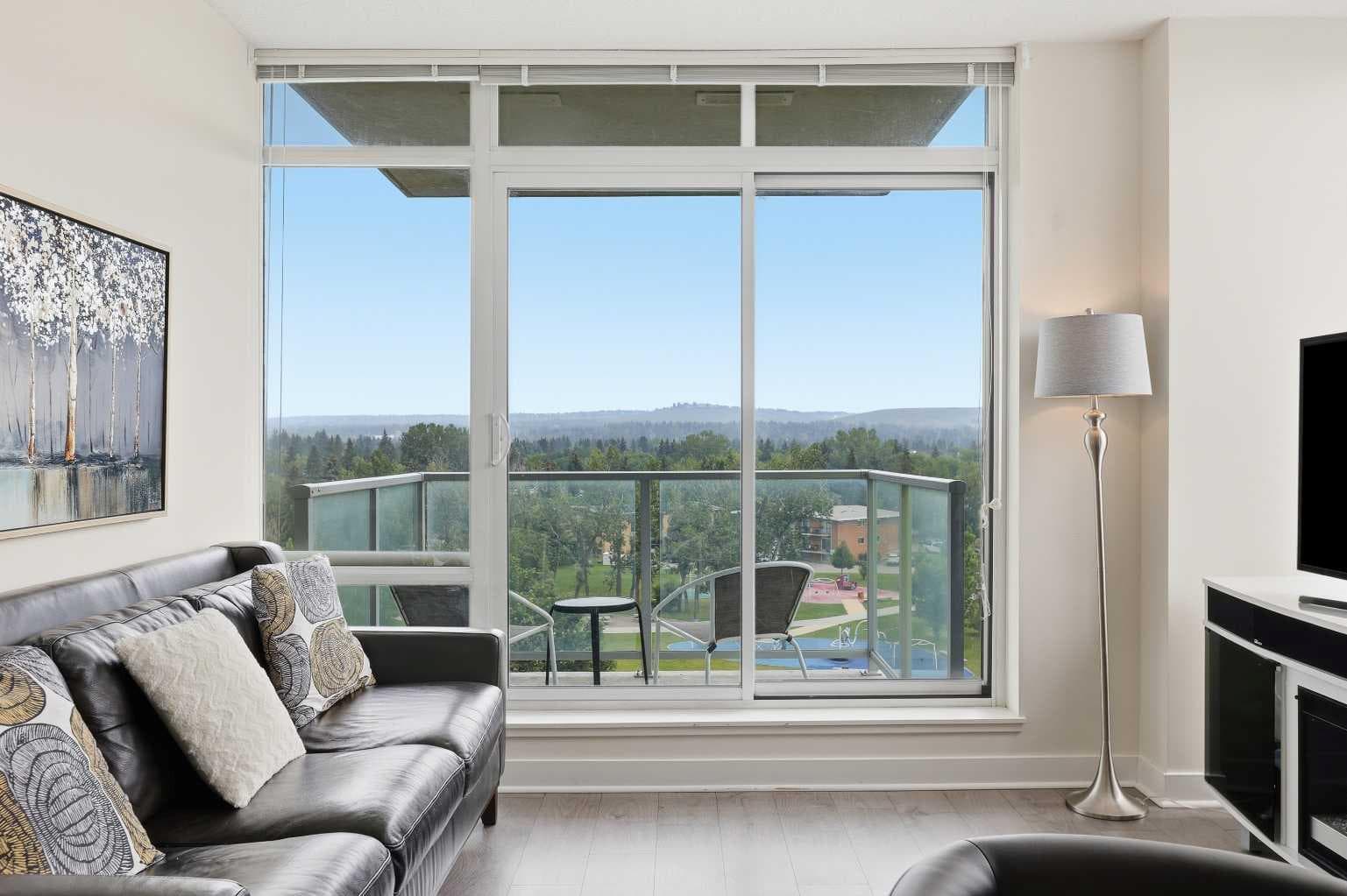 608, 30 Brentwood Common NW