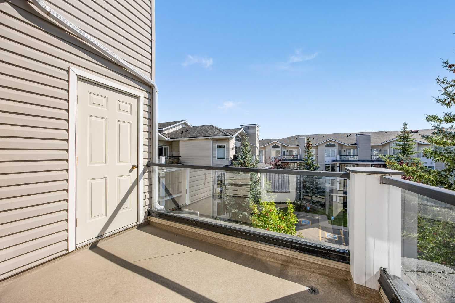 427, 345 Rocky Vista Park NW