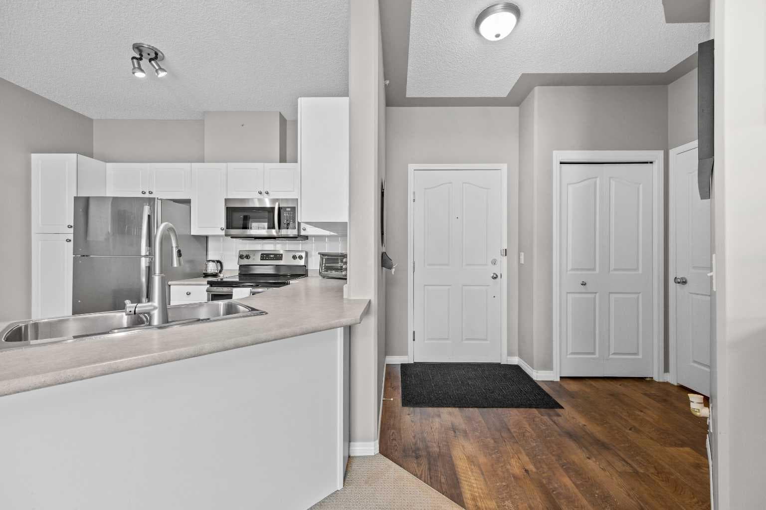 427, 345 Rocky Vista Park NW