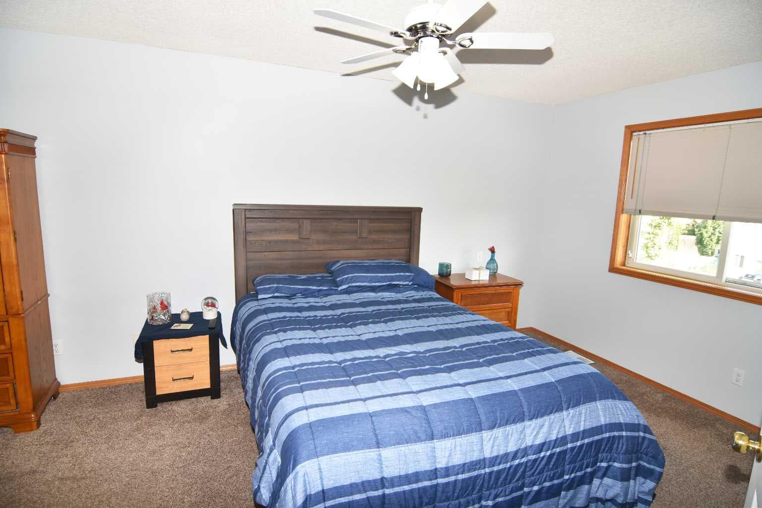 12 Country Hills Gate NW