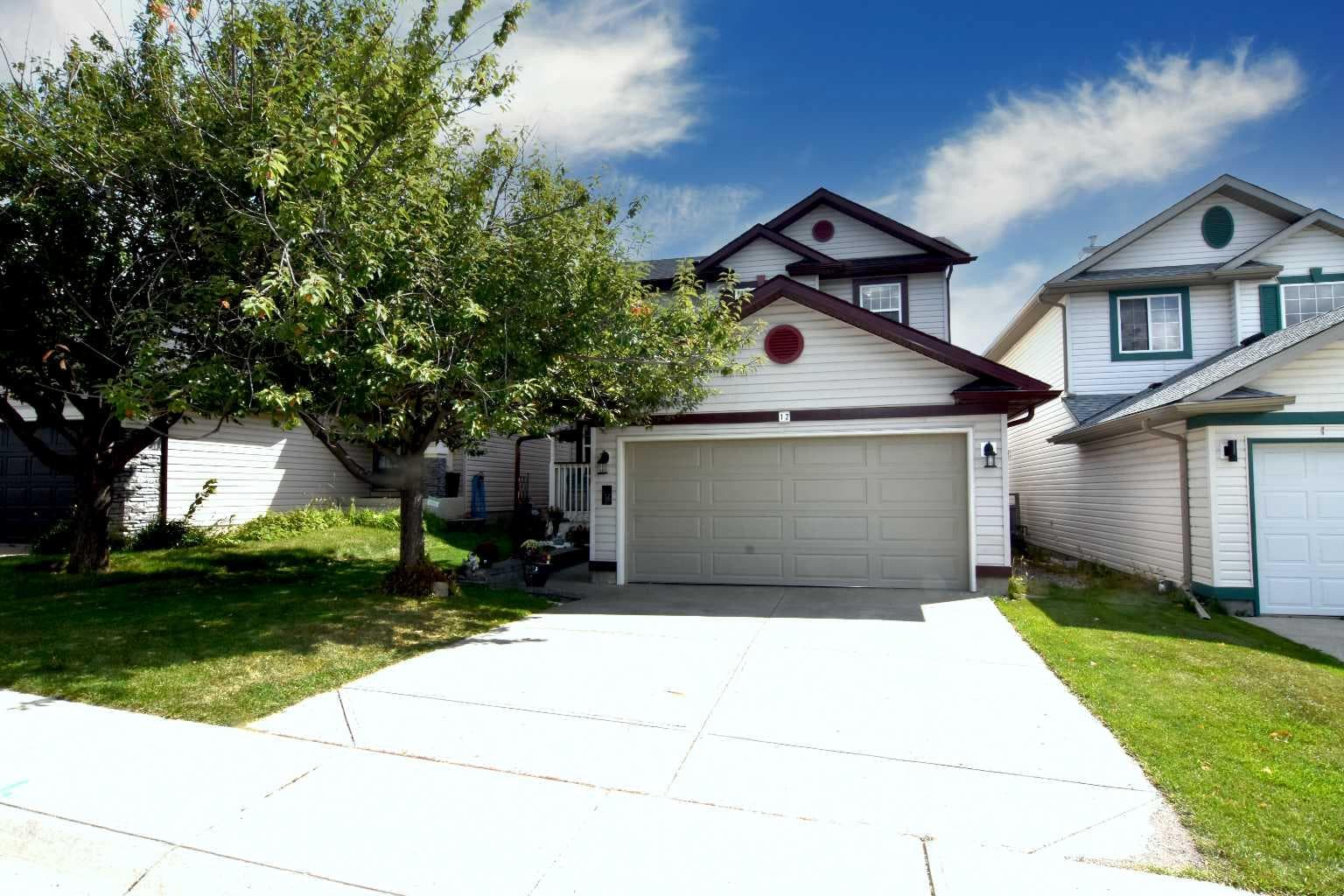 12 Country Hills Gate NW