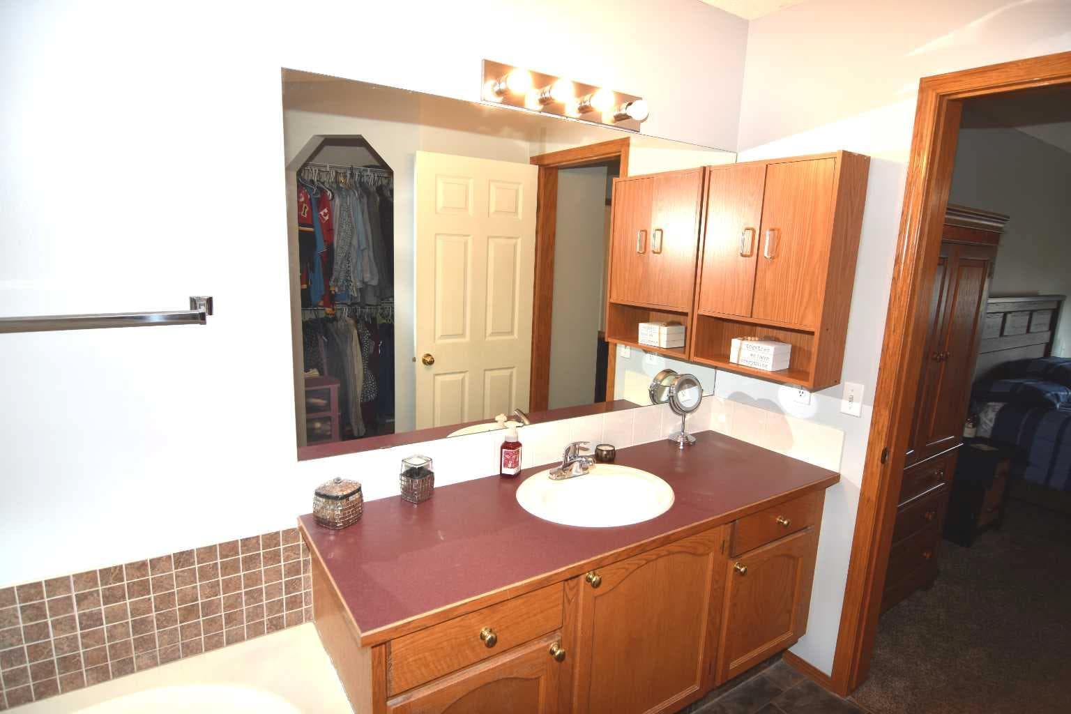 12 Country Hills Gate NW