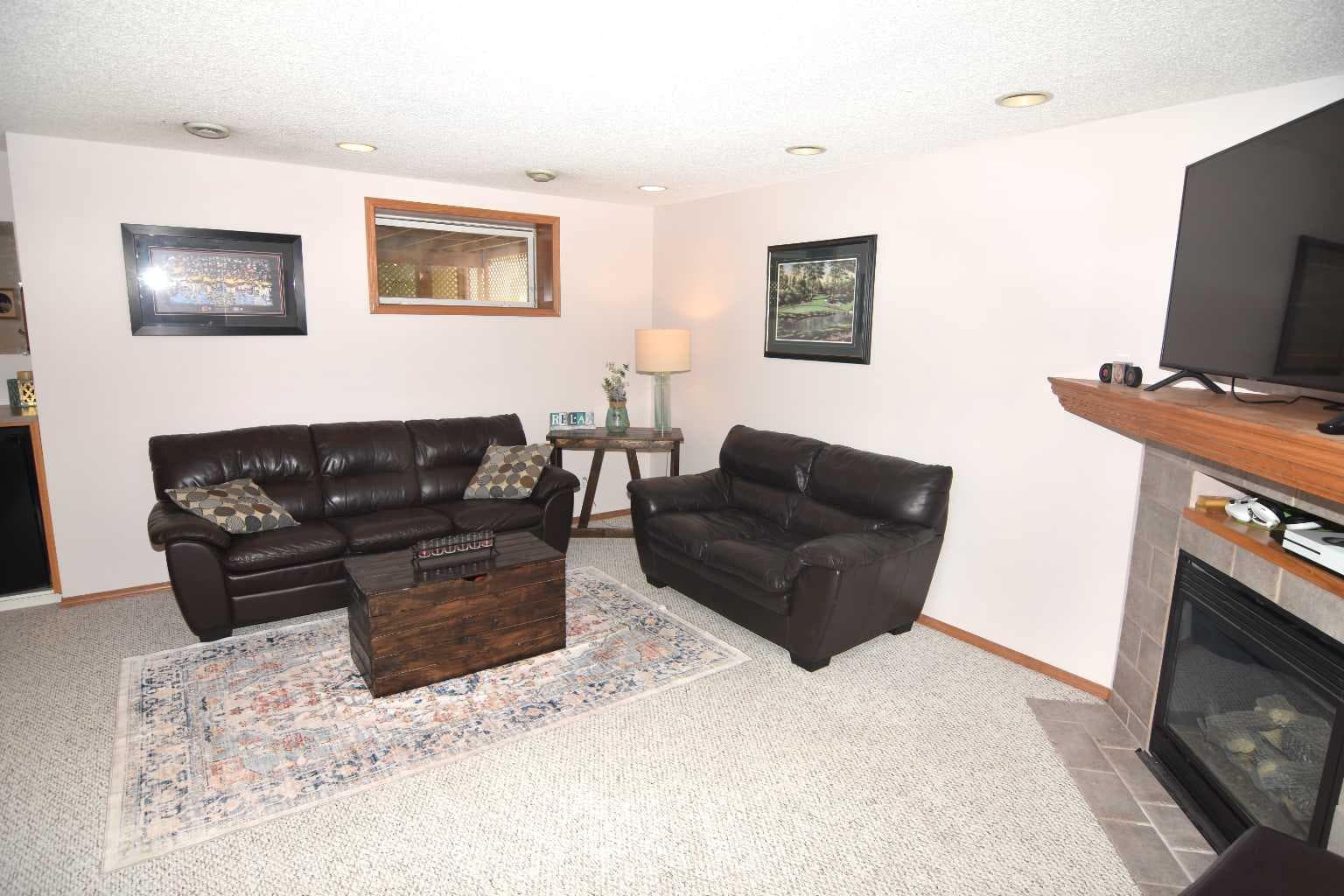 12 Country Hills Gate NW