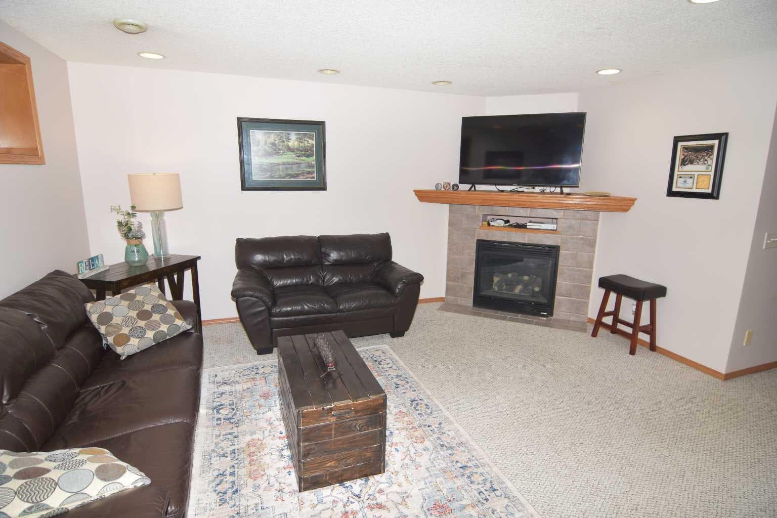 12 Country Hills Gate NW