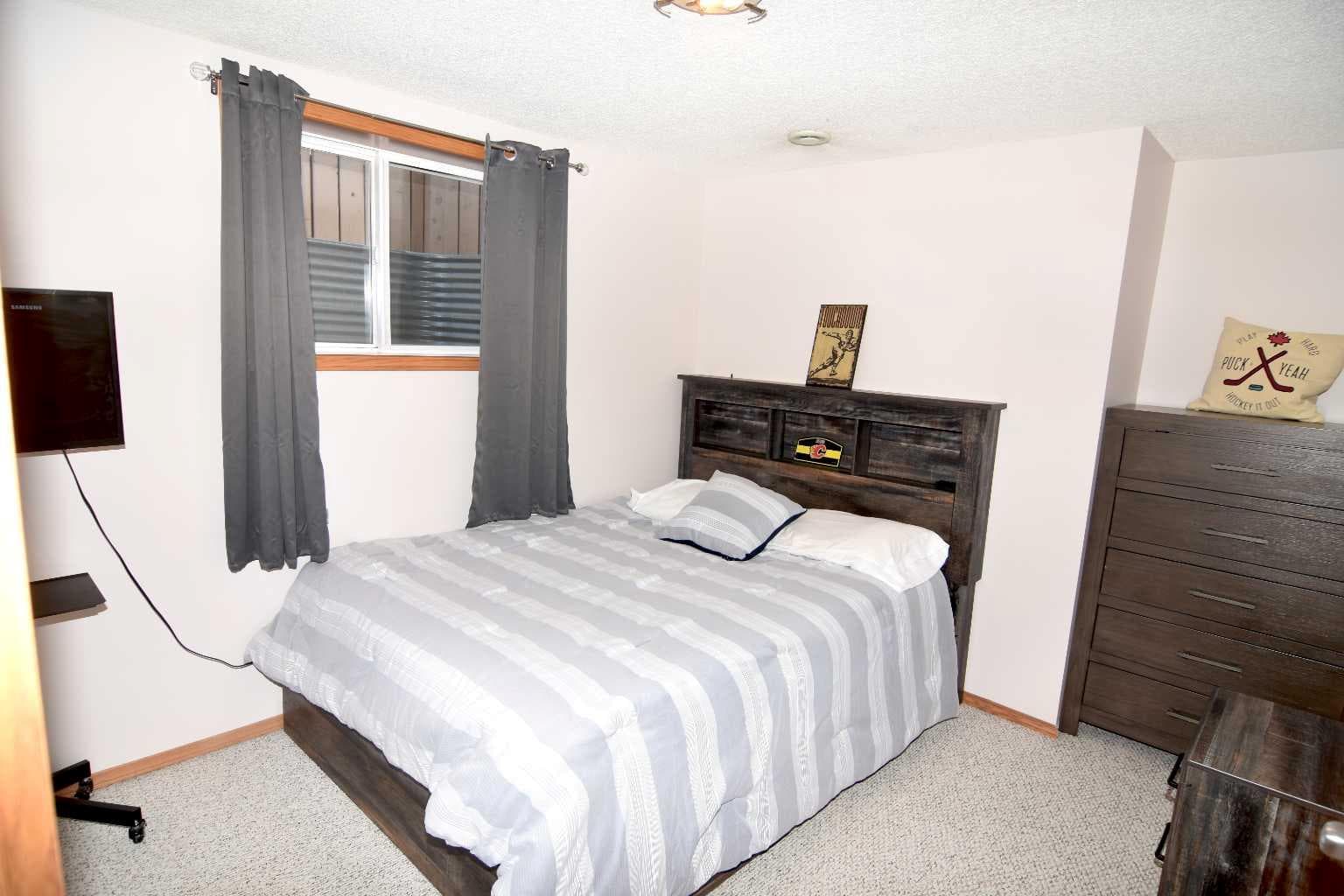 12 Country Hills Gate NW