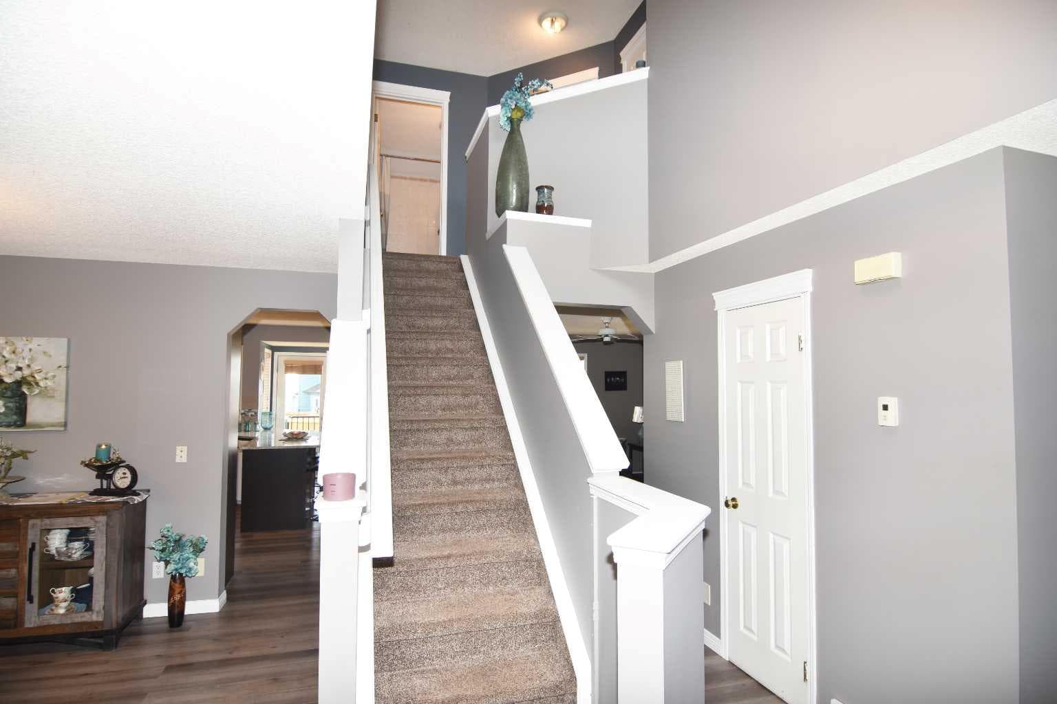 12 Country Hills Gate NW