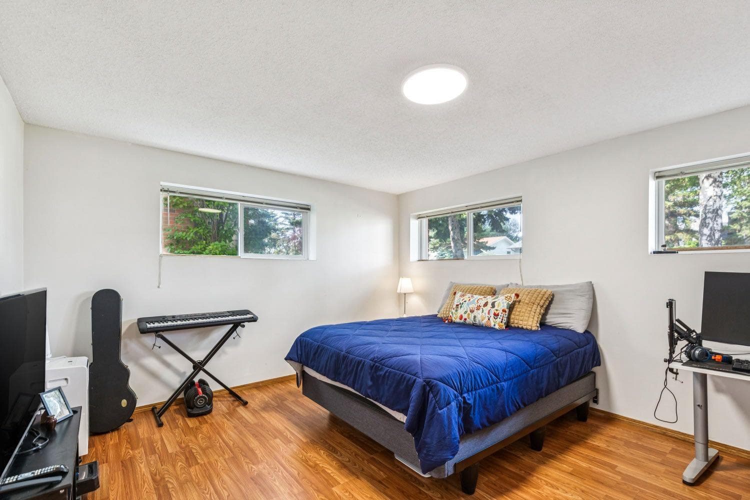 532 Queensland Circle SE