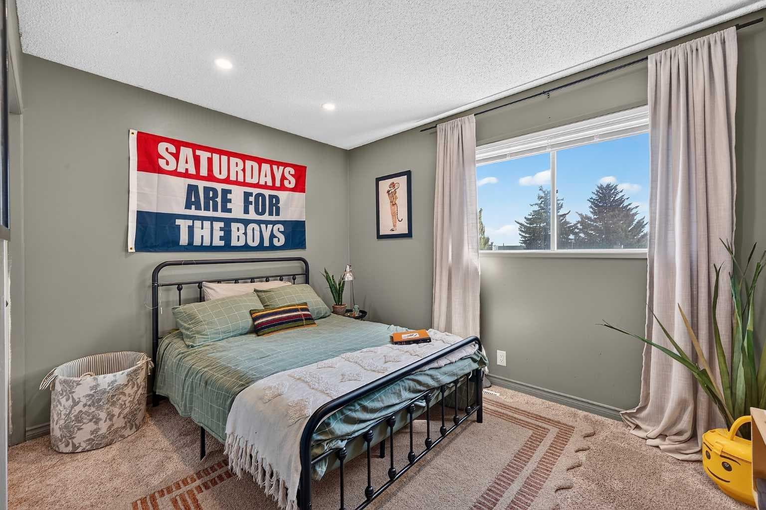 255 Shawcliffe Circle SW