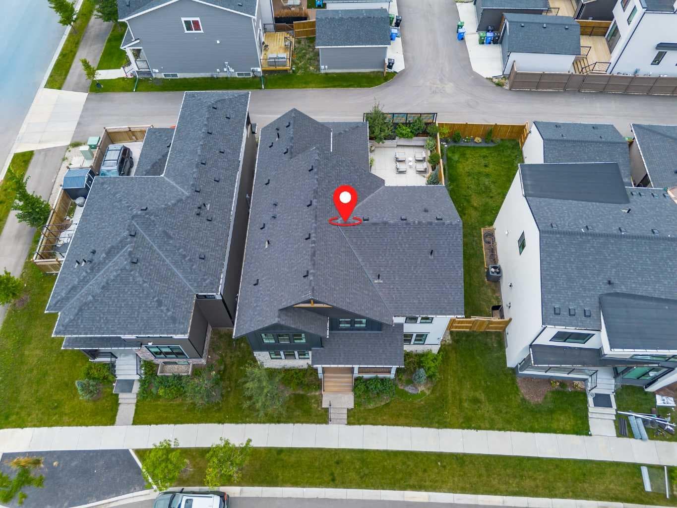 19 Bluerock Avenue SW