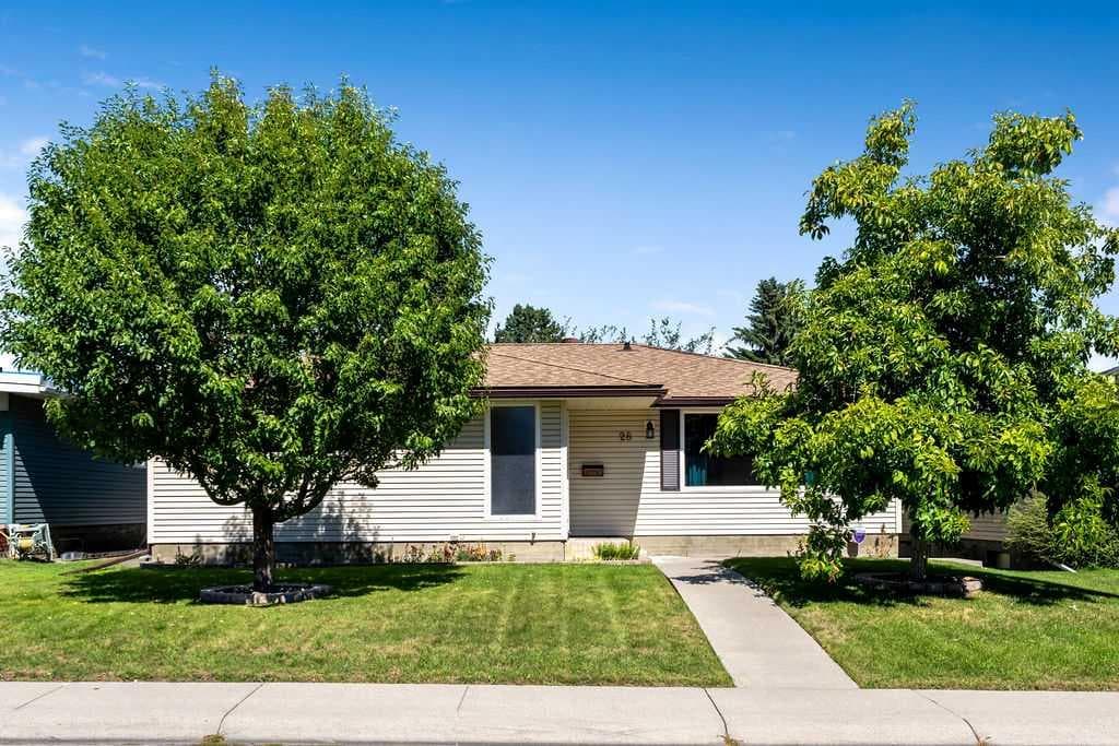 28 Brazeau Crescent SW