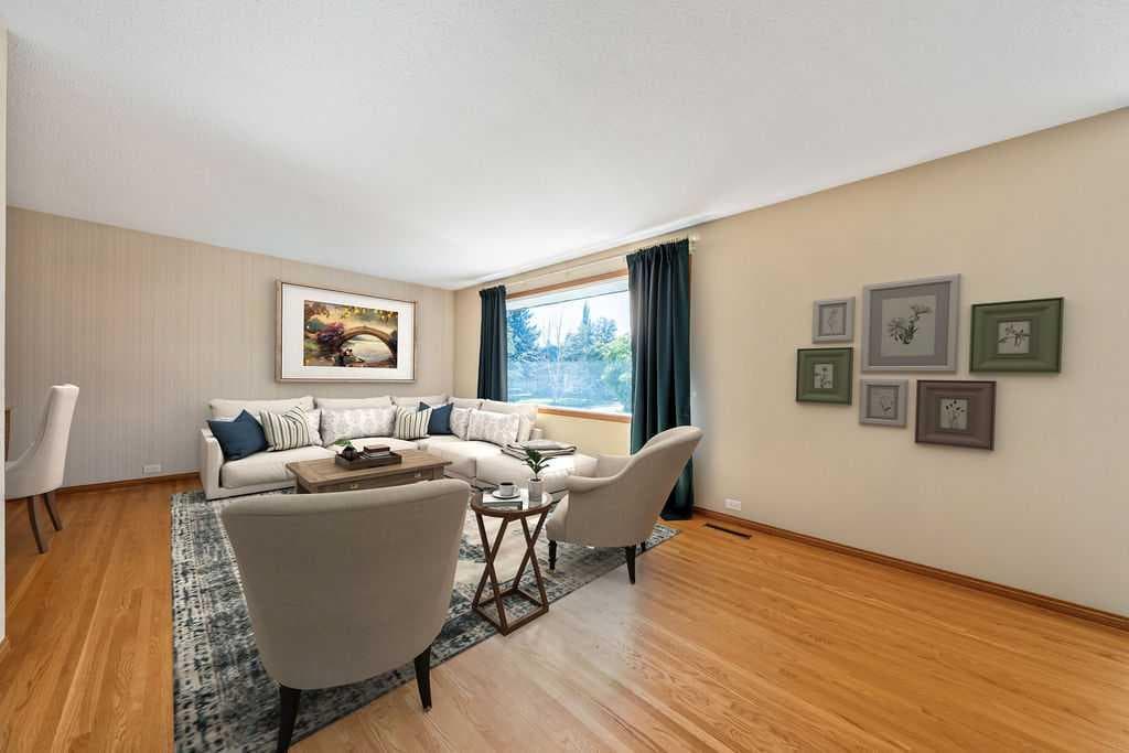 28 Brazeau Crescent SW