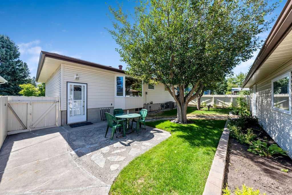 28 Brazeau Crescent SW