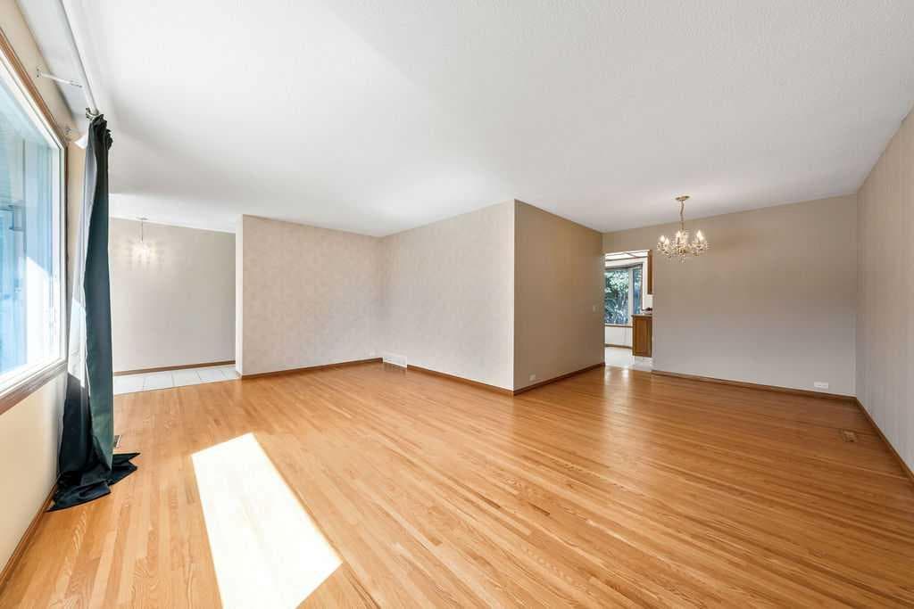 28 Brazeau Crescent SW
