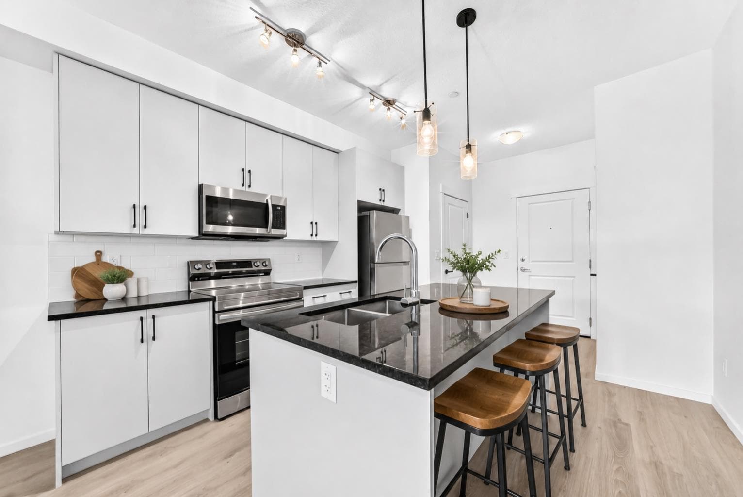 2112, 740 Legacy Village Road SE