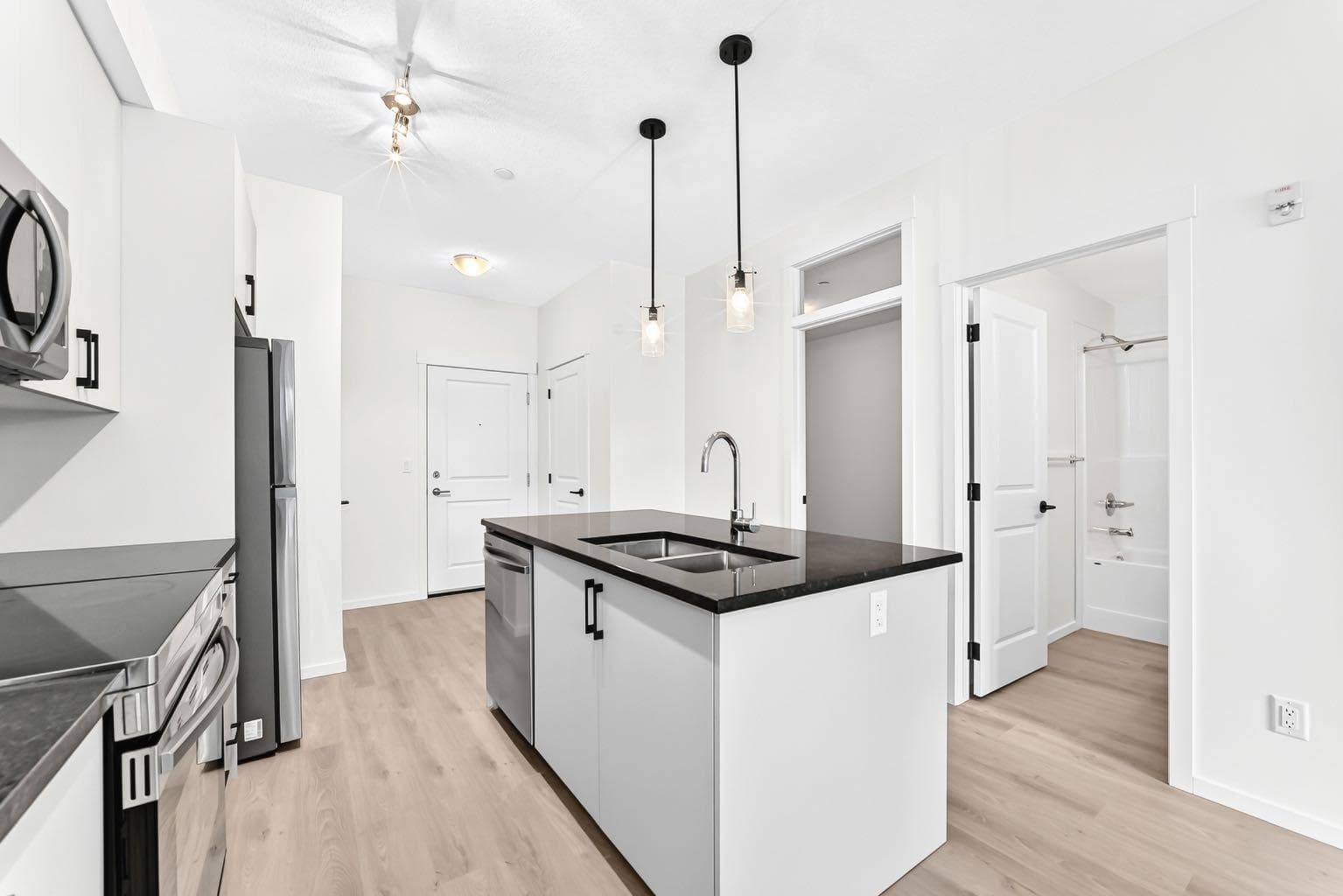 2112, 740 Legacy Village Road SE