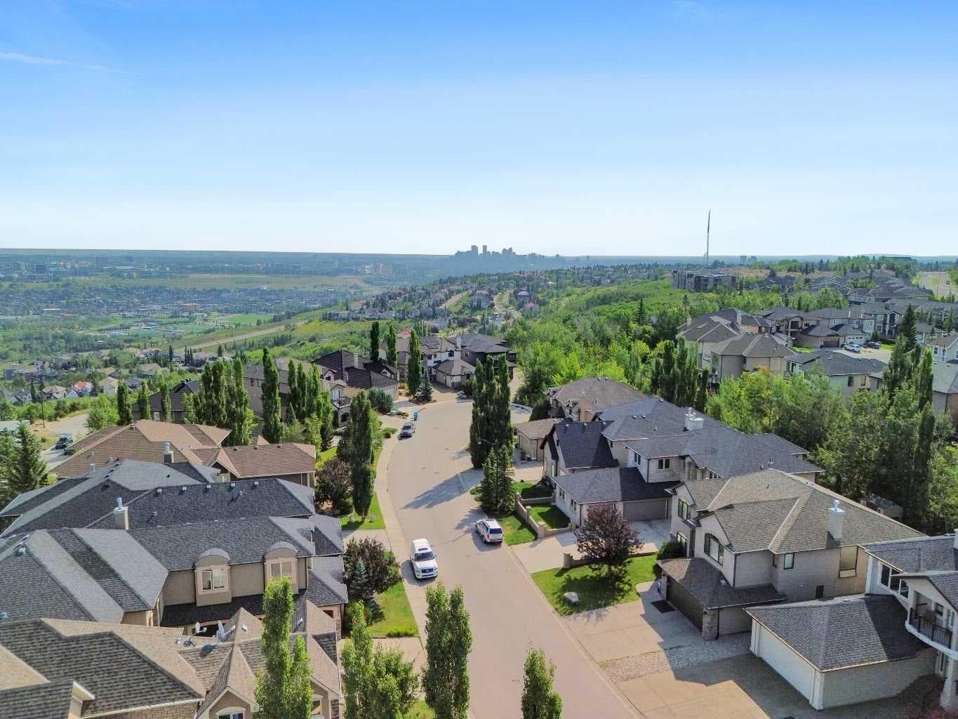 14 Coulee View SW