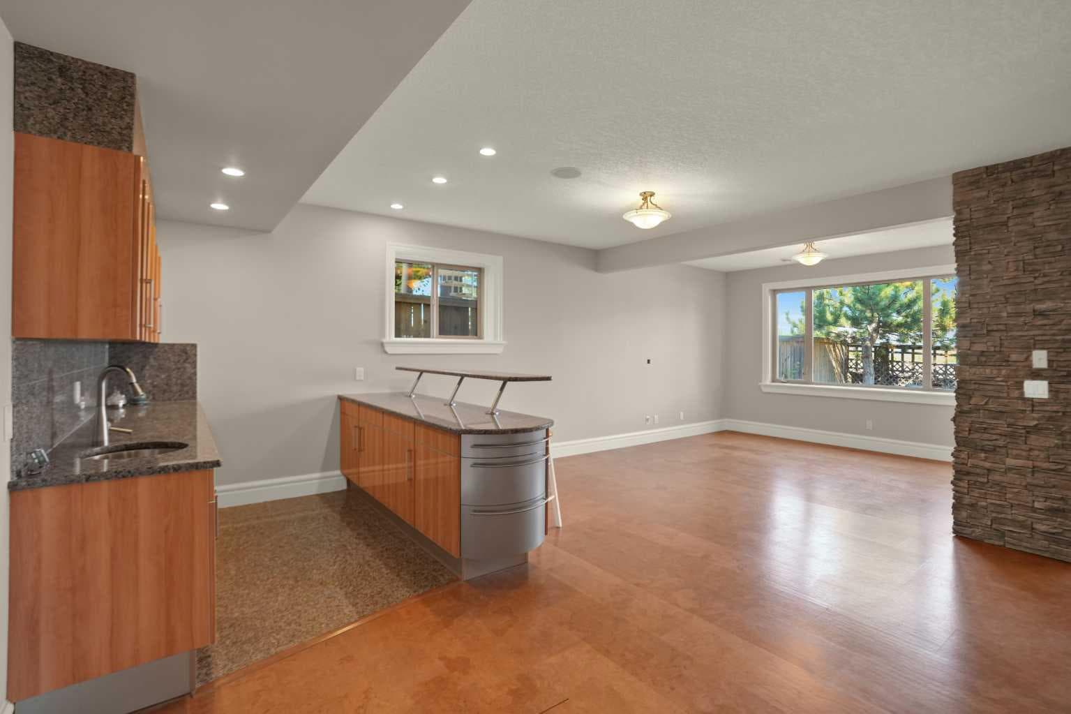 14 Coulee View SW