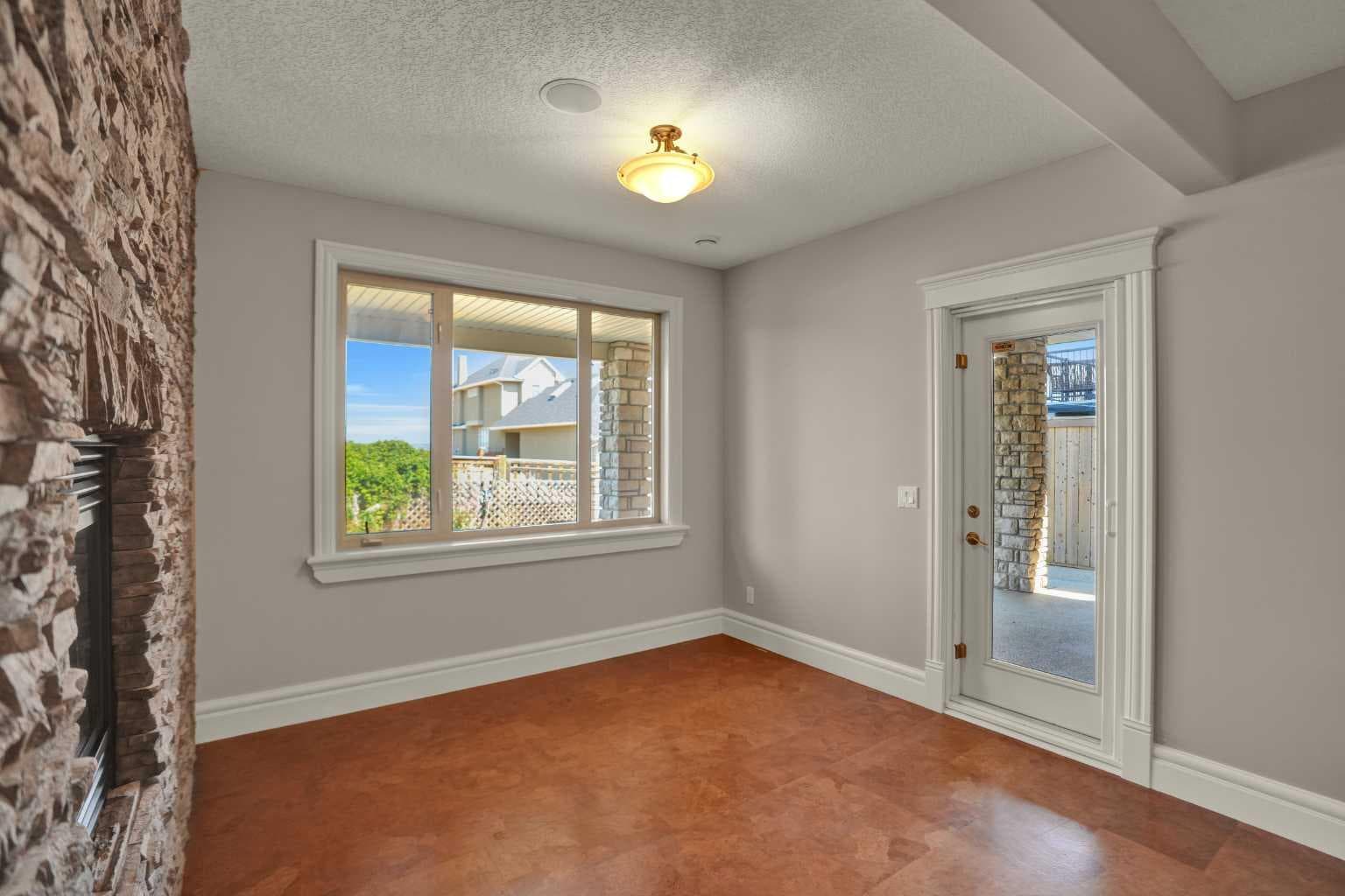 14 Coulee View SW