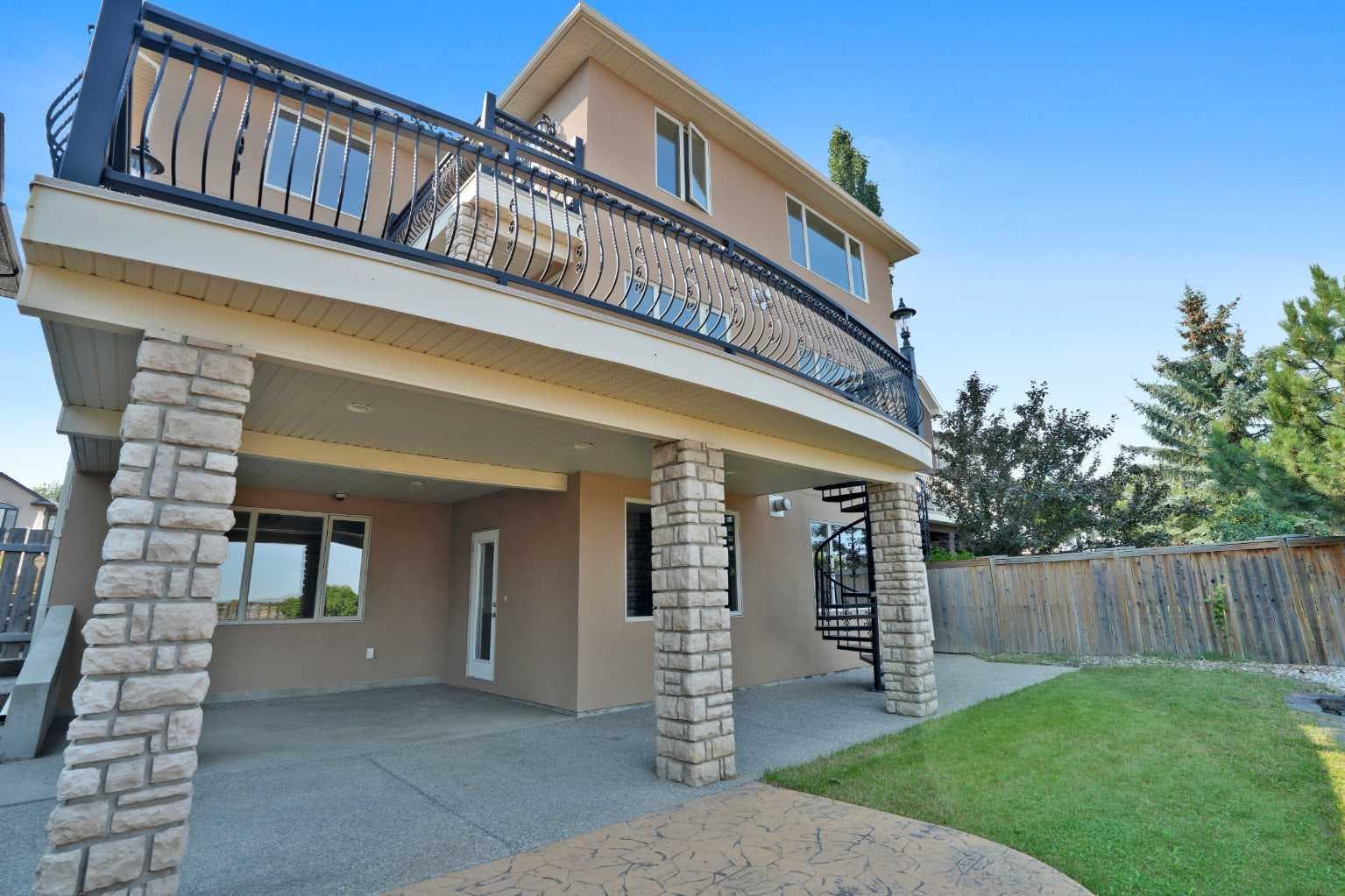 14 Coulee View SW